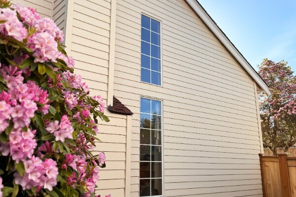 Local Roof and Siding Services