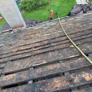 Worn Roof Tear-off and Replacement